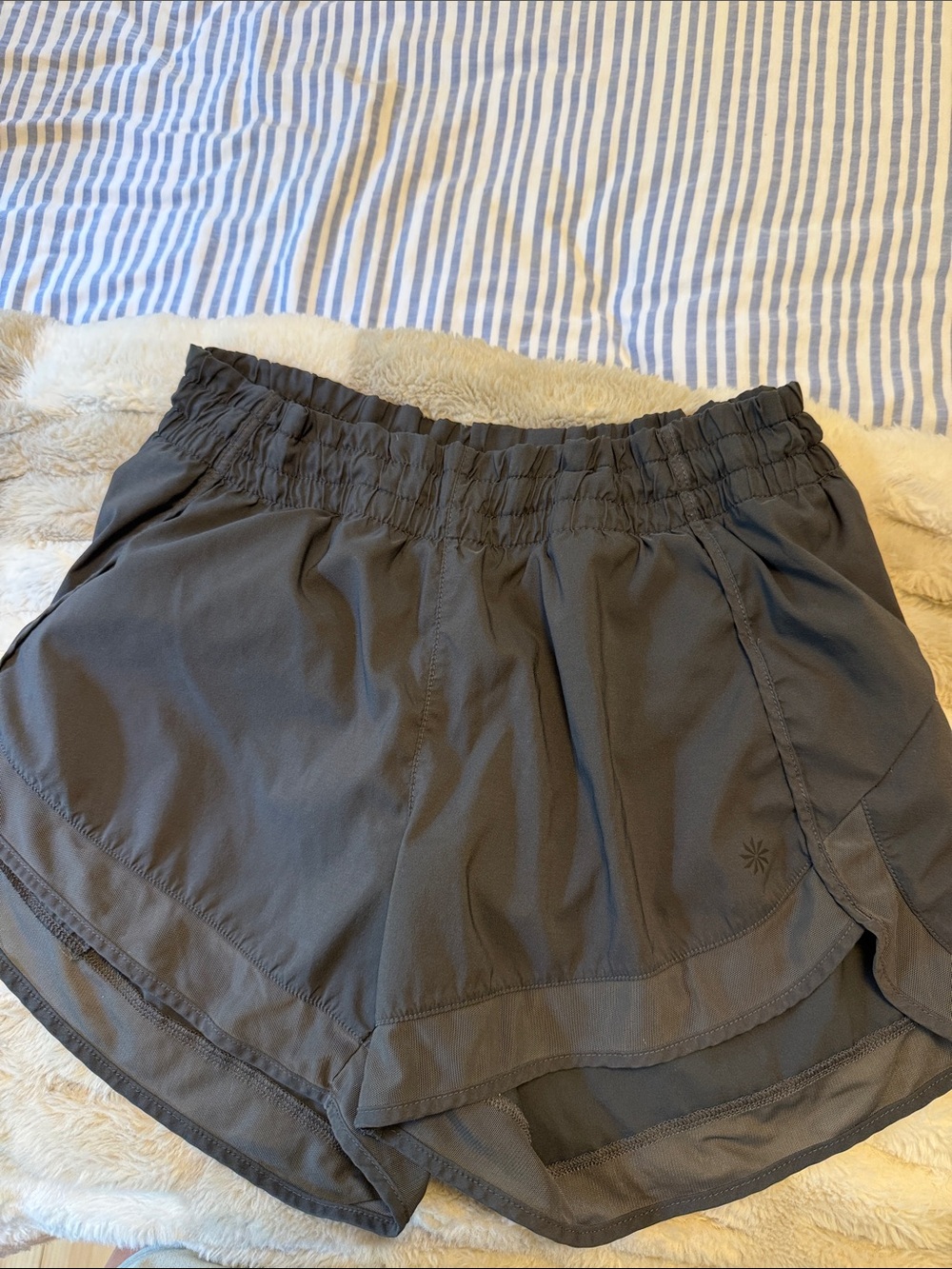 Athleta Mesh Racer Run Gray Athletic Running Shorts
